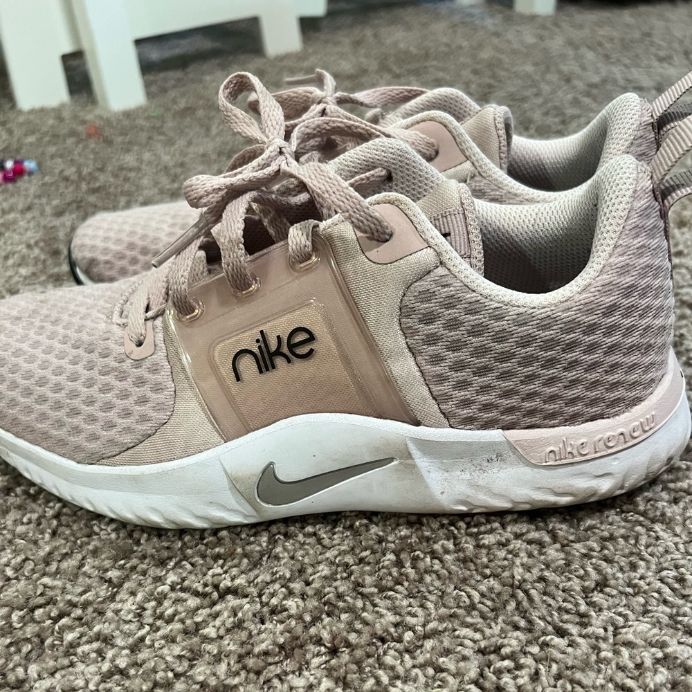 Nike tennis shoes